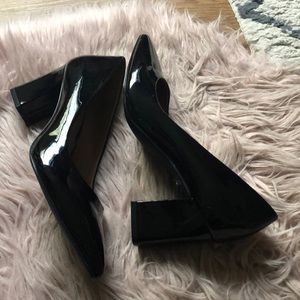 14th & Union black patent leather pumps/heels